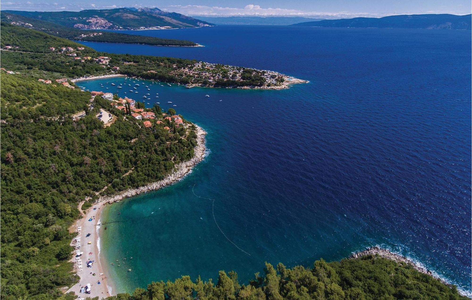 Lovely Apartment In Rabac With Kitchen Exterior foto